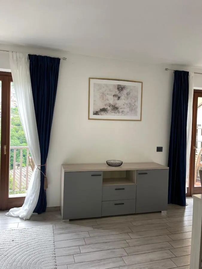 Casa Vacanze Adri Apartment Faggeto Lario