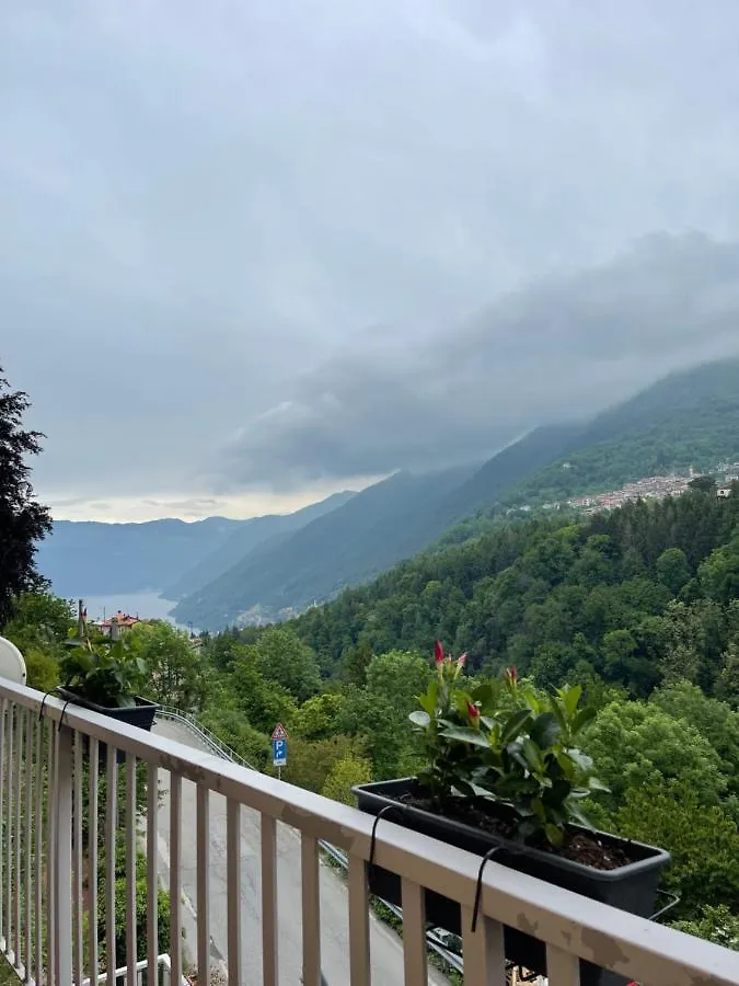 Casa Vacanze Adri Apartment Faggeto Lario