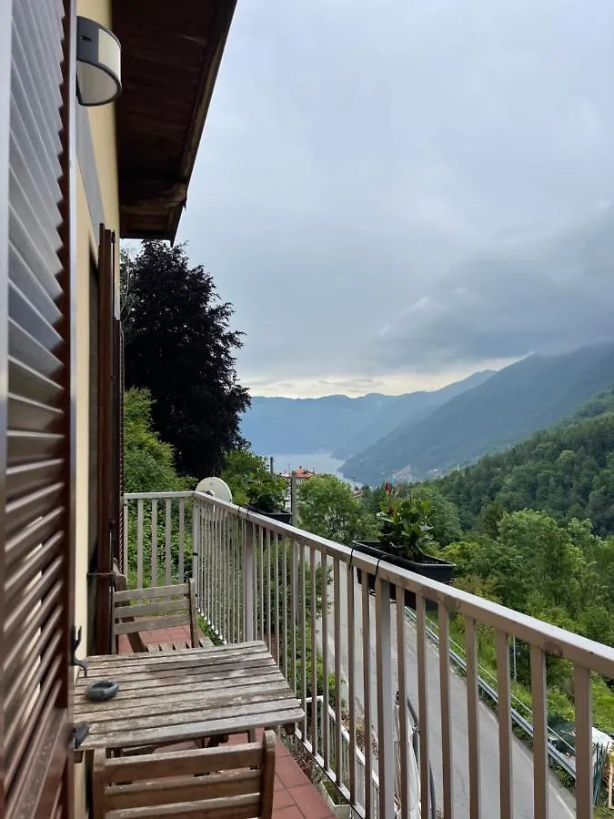 Casa Vacanze Adri Apartment Faggeto Lario Italy