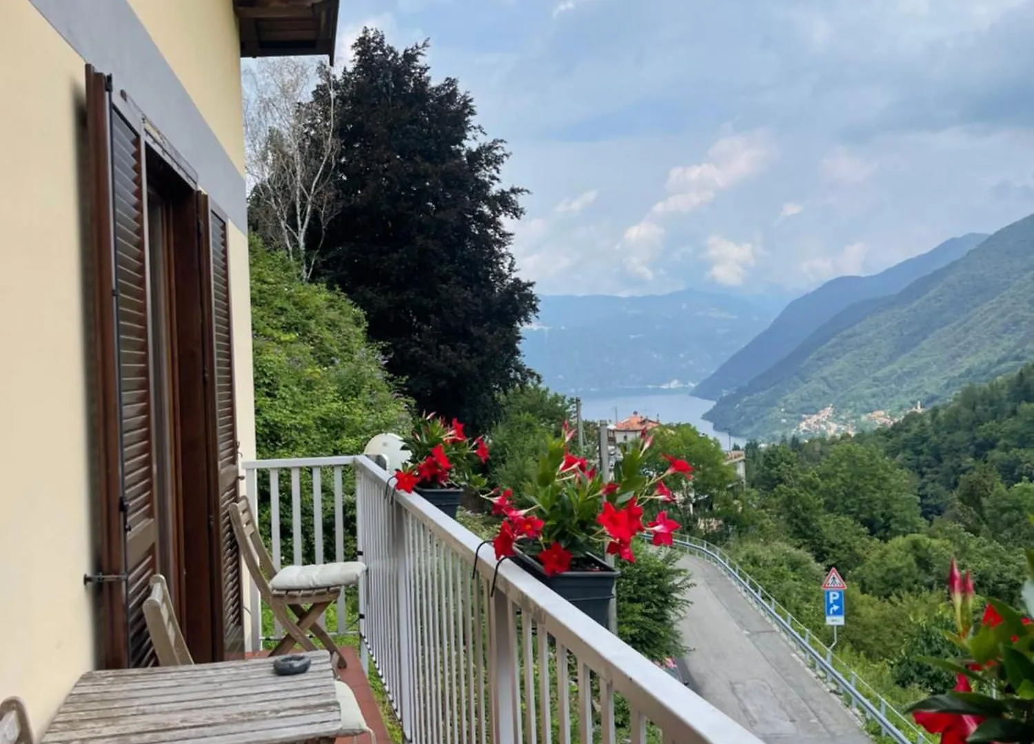 Casa Vacanze Adri Apartment Faggeto Lario Italy