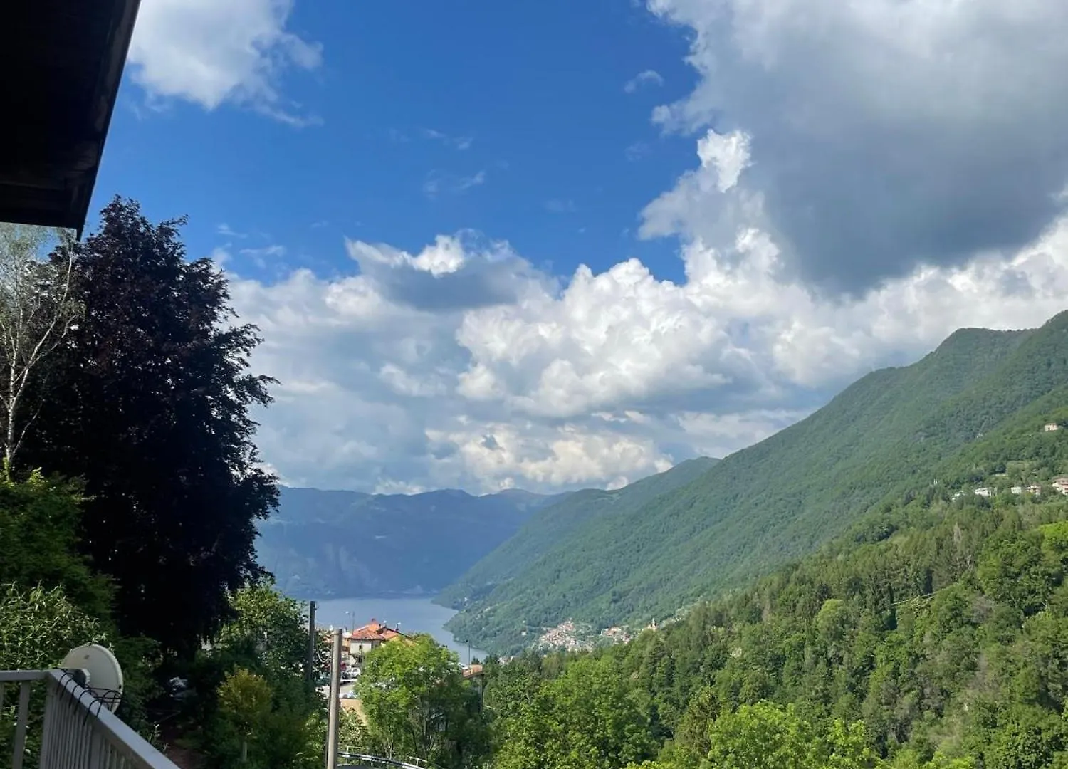Casa Vacanze Adri Apartment Faggeto Lario Italy