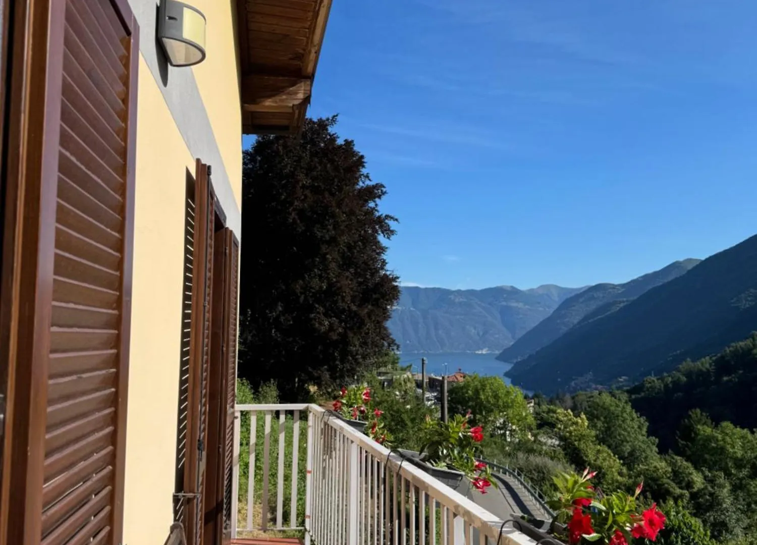 Casa Vacanze Adri Faggeto Lario Italia
